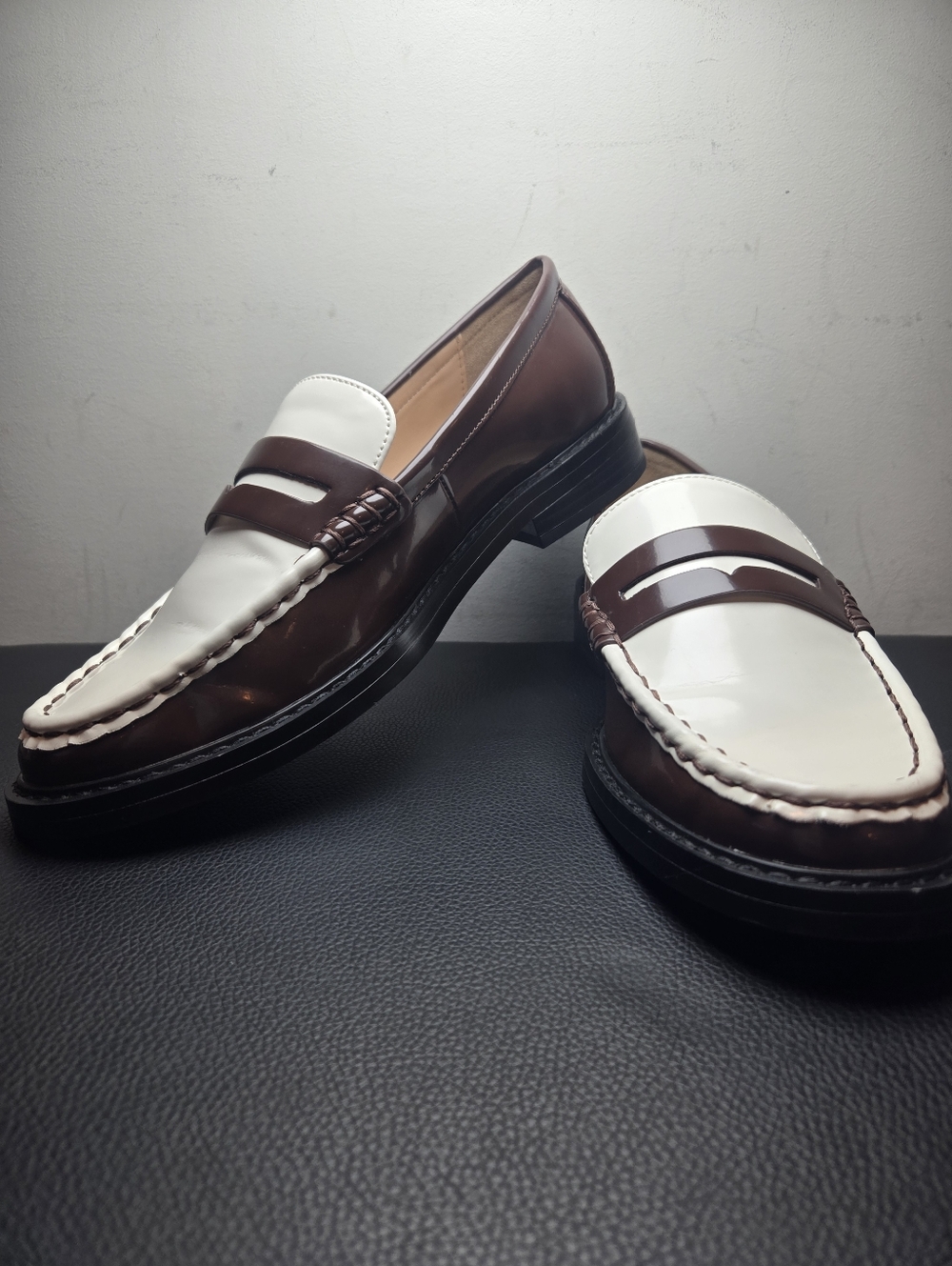 LOFT Loafers 6M Women's 2 Tone Colorblock White Brown Academia Slip Ons